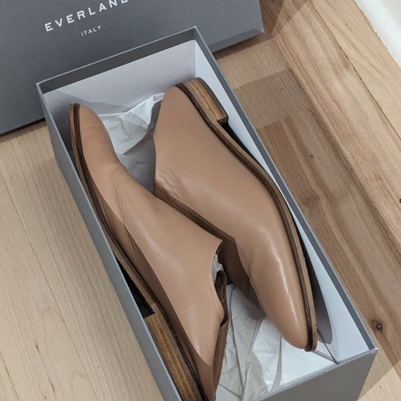 Everlane Modern Babo Loafer in Nude - Picture 1 of 6
